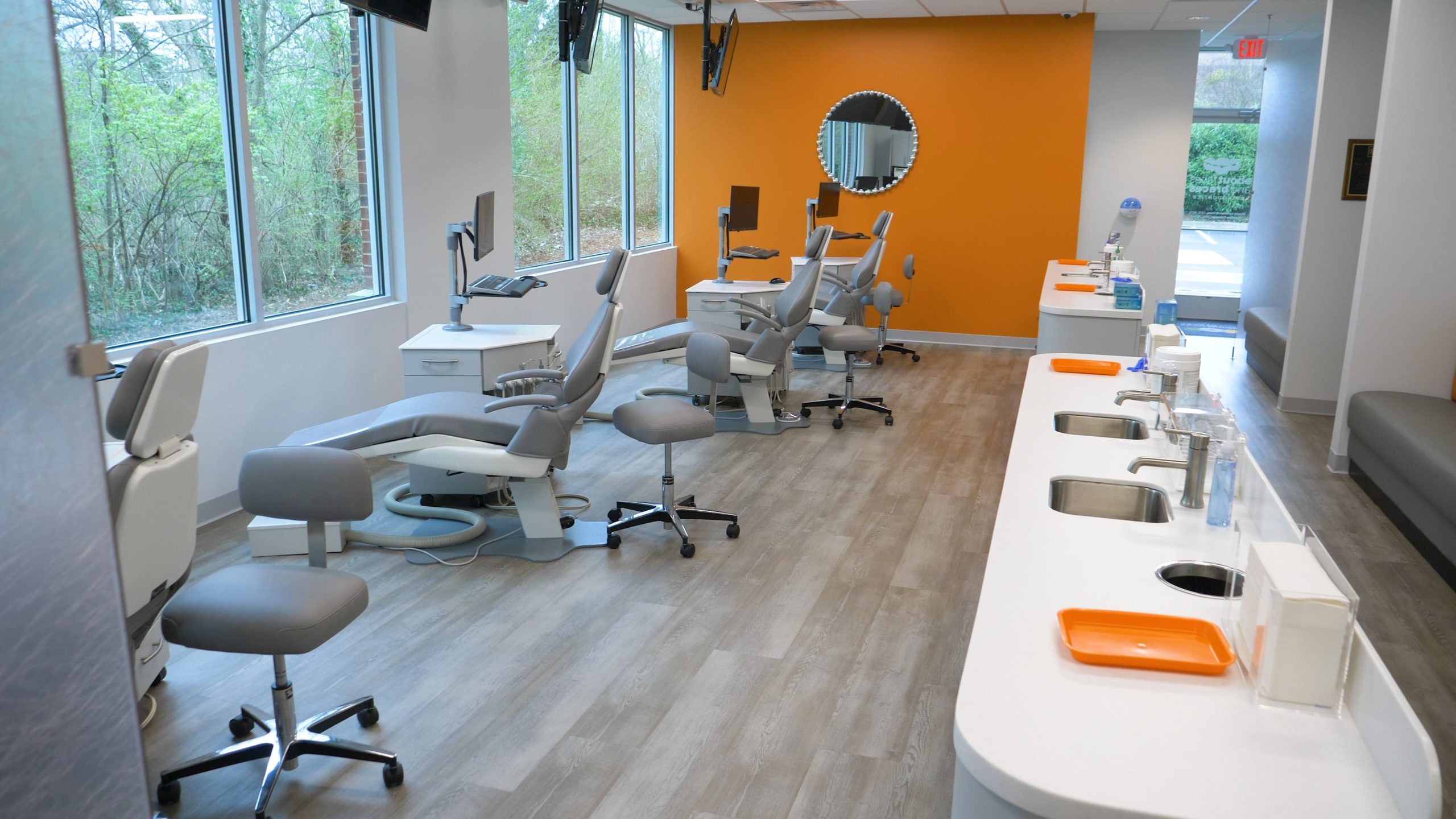 Orthodontist Clarksville TN About Faces and Braces